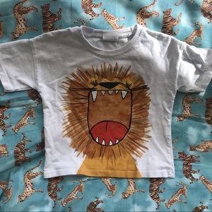 Zara lion tee